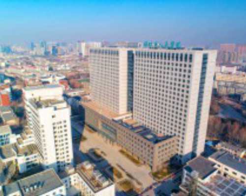 50岁女性通过第三代供卵试管婴儿实现生育的检查项目与费用解析